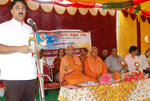 Speaking at a Seminar organised for College Teachers at Badarikashrama, Turuvekere Taluk, along with Swami Muktidananada and Swami Omkaranandaji.
